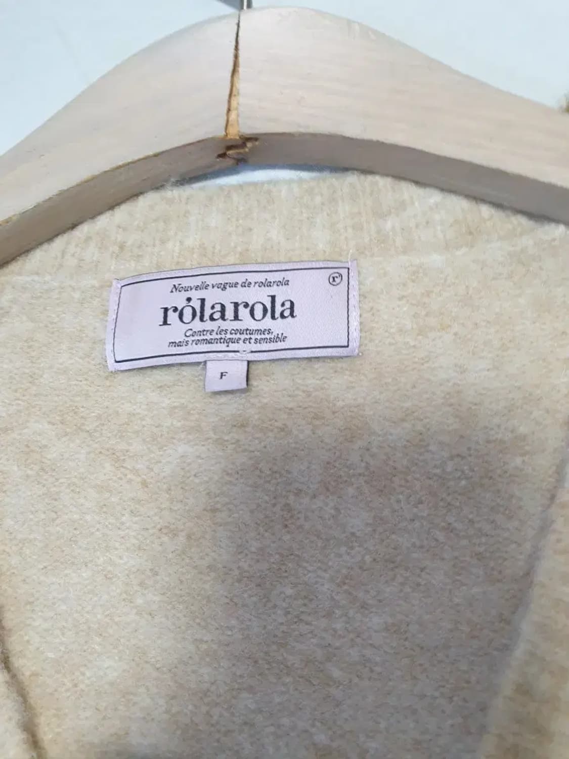 로라로라 베이지 케이블 가디건 상품이미지3