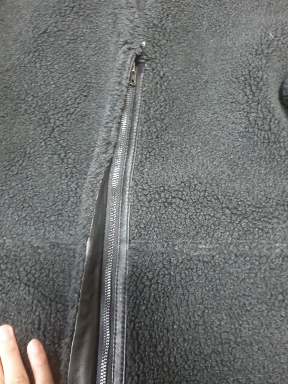 스튜디오톰보이 블랙 롱 부클레 플리스 상품이미지2