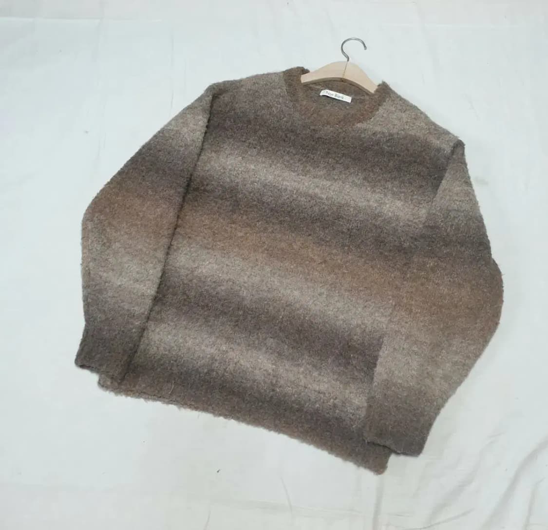 넌블랭크 그라데이션 니트 상품이미지1