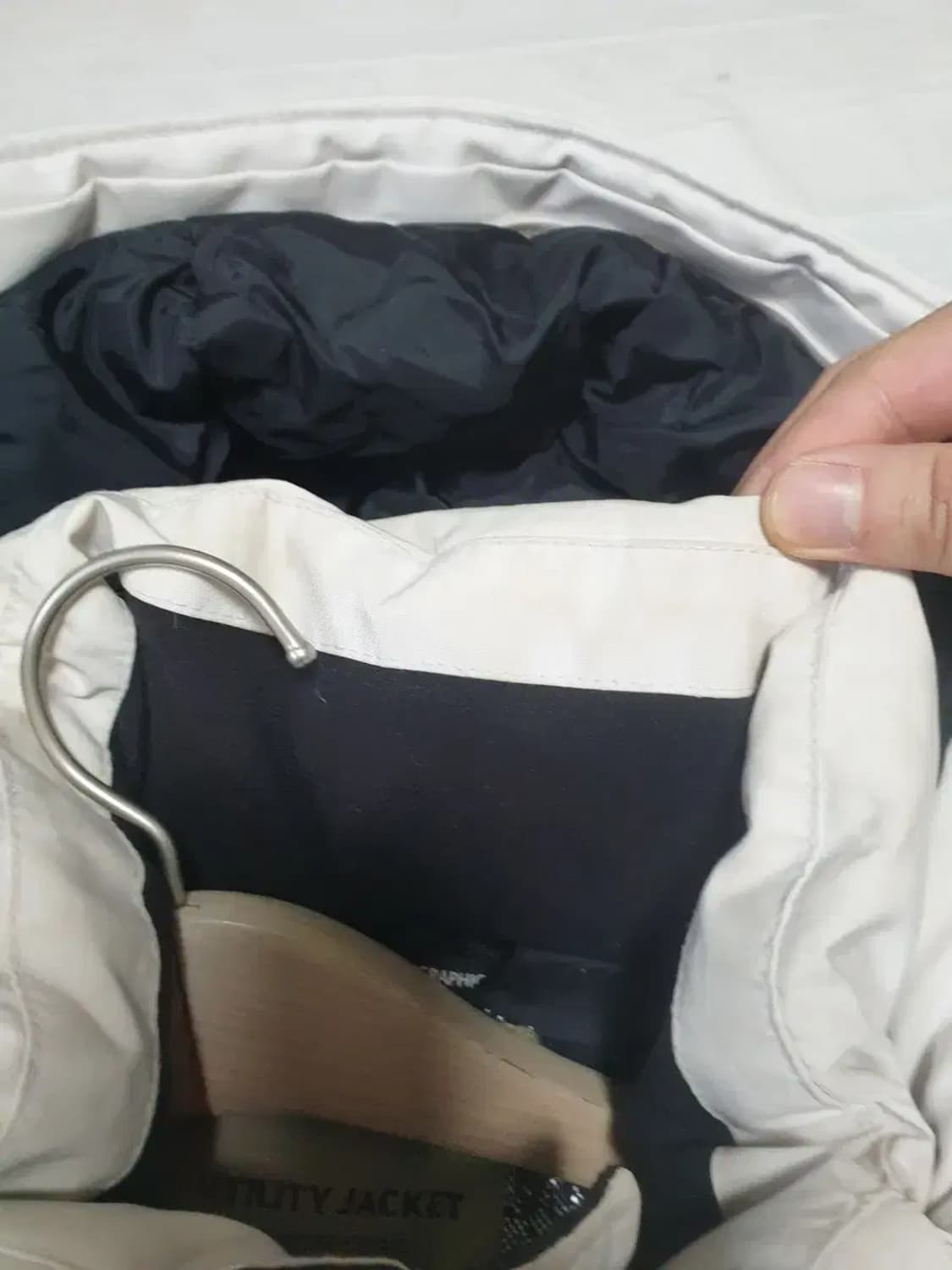 내셔널지오그래픽 화이트 타루가 패딩 상품이미지4