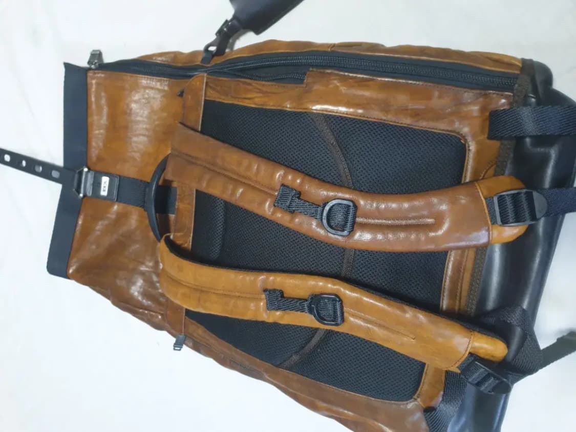 투미 알파브라보 루크롤탑 레더백팩 상품이미지4