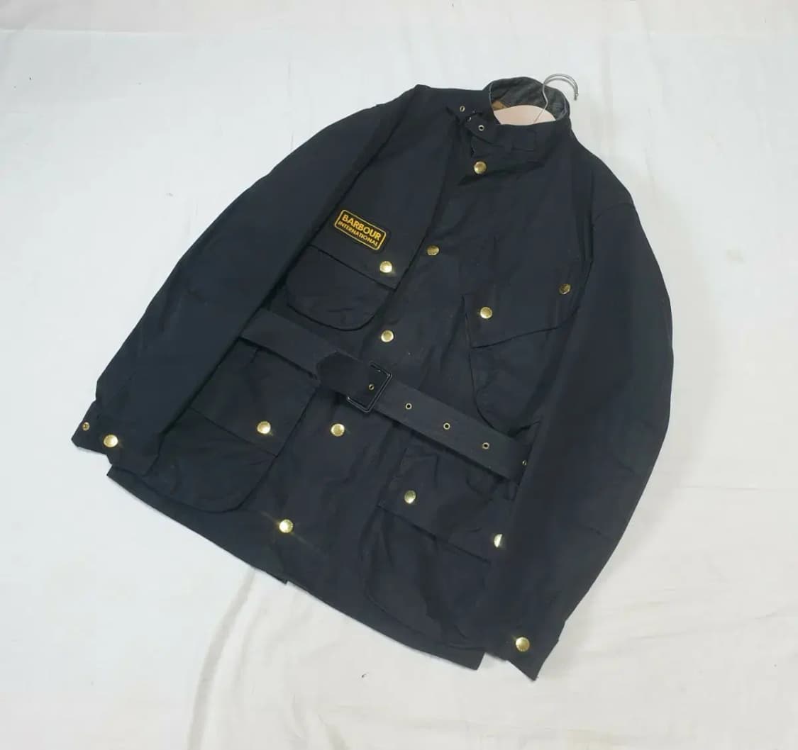 바버 인터네셔널 A7 왁스자켓 38 상품이미지1