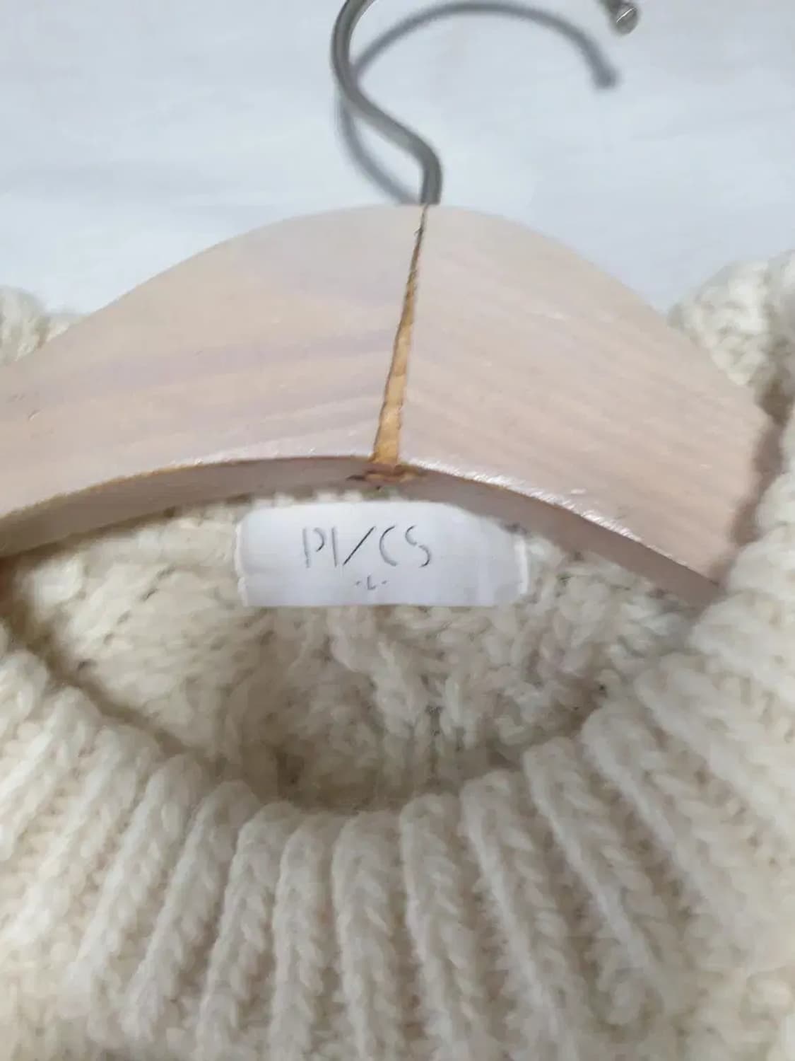 PVCS 24fw 벌키 케이블 니트 상품이미지2