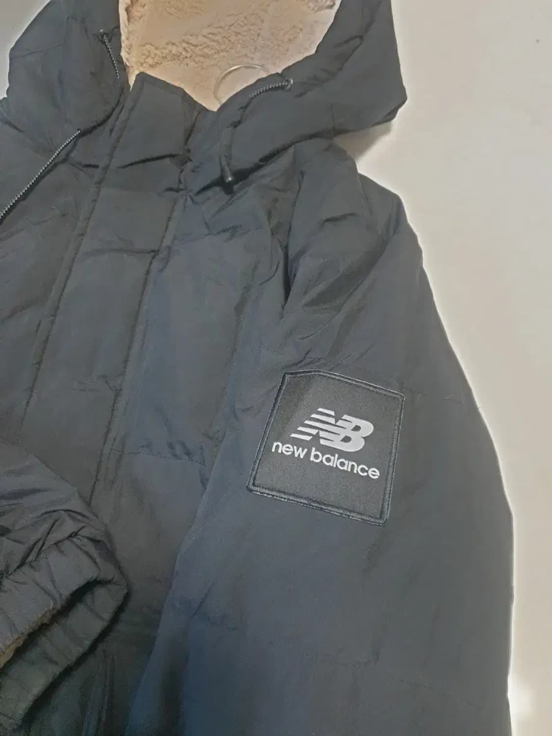 뉴발란스 블랙 플리스 다운 리버시블 패딩 상품이미지3