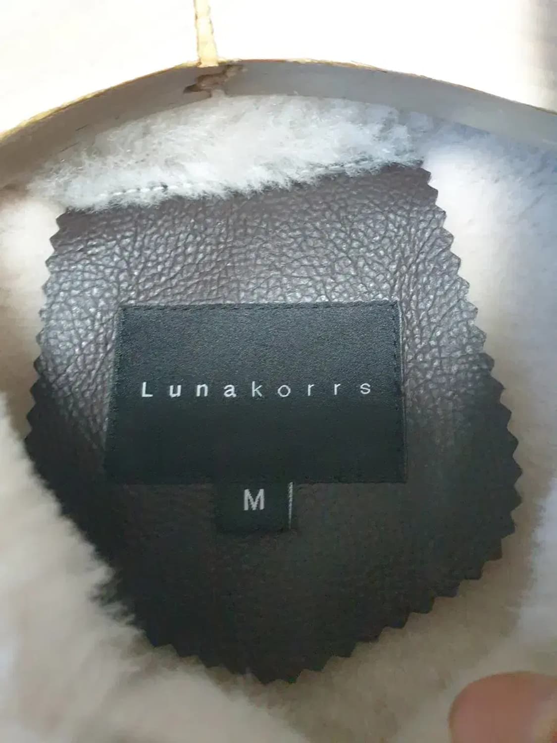 루나코어스 24fw 양모 무스탕 상품이미지3