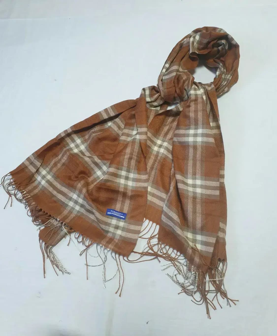 버버리 블루라벨 체크 머플러 상품이미지1
