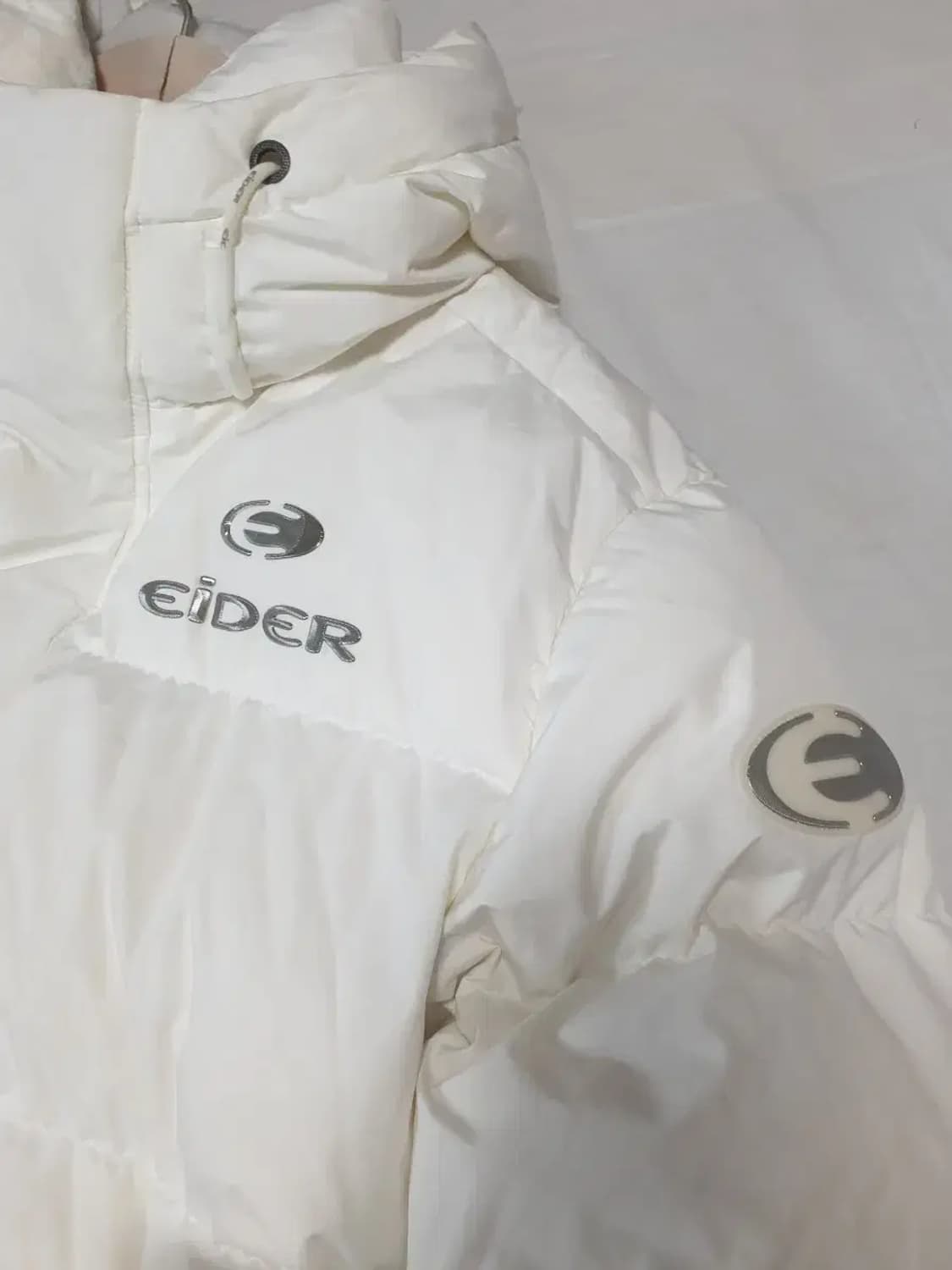 아이더 화이트 구스다운 롱패딩 상품이미지2