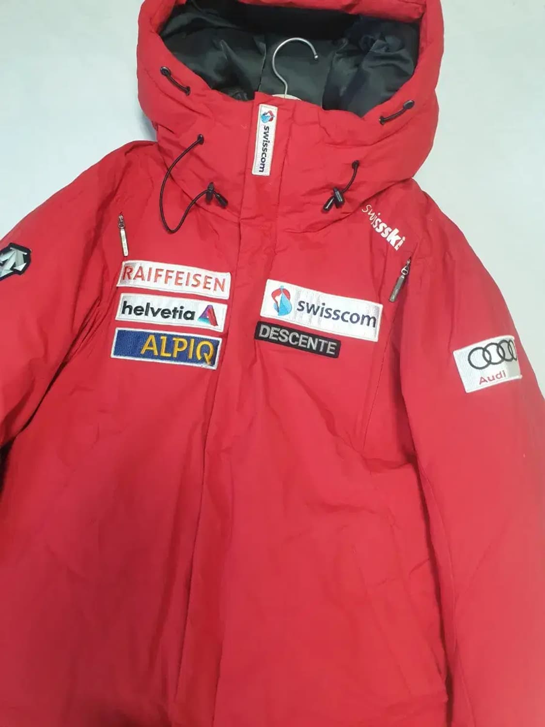 데상트 스위스 스키 다운 패딩 상품이미지2