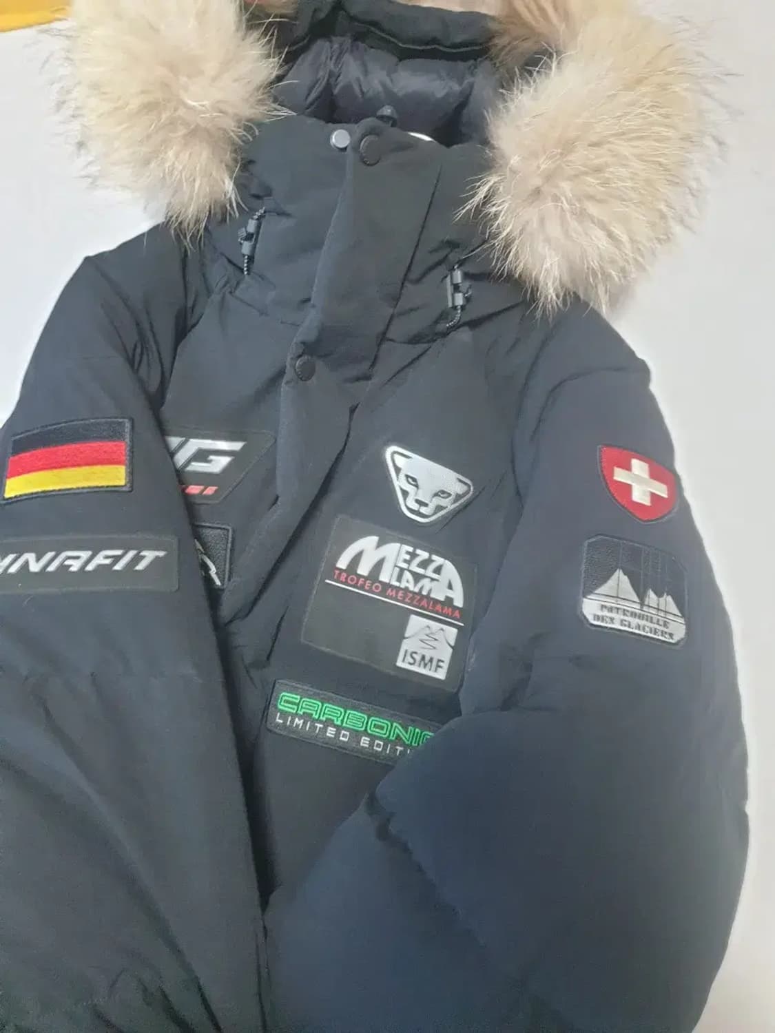 다이나핏 블랙 라쿤 구스다운 롱패딩 상품이미지3