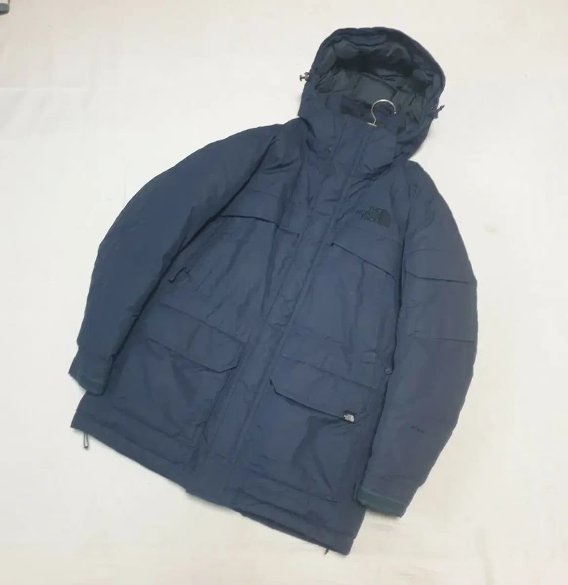 노스페이스 네이비 이콸루이트 구스 패딩 상품이미지1