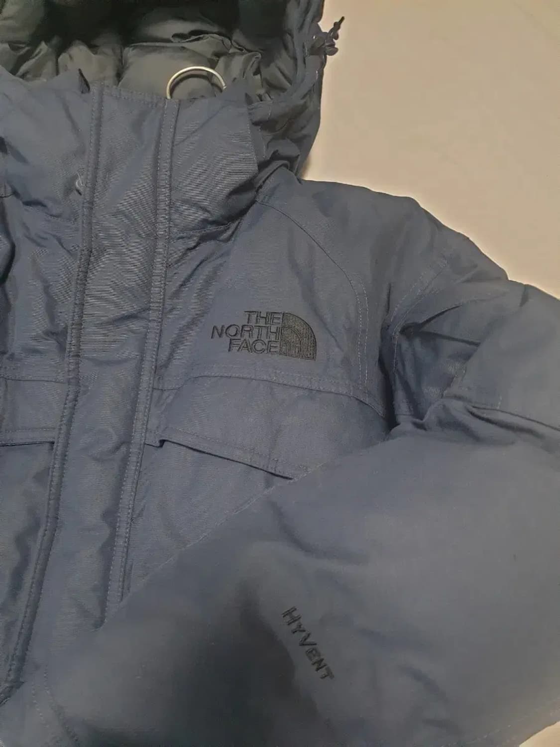 노스페이스 네이비 이콸루이트 구스 패딩 상품이미지2