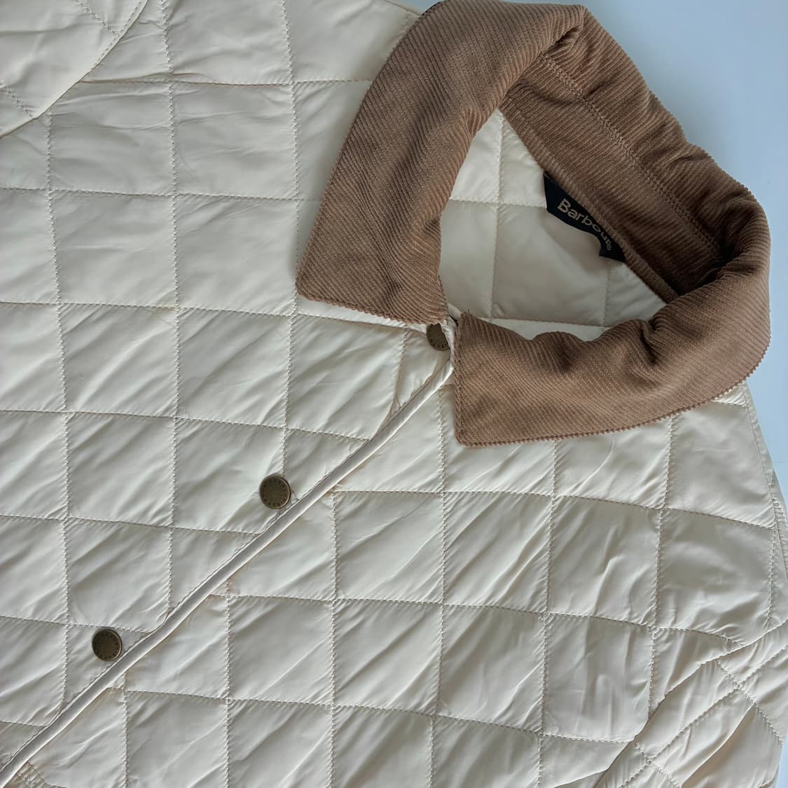 Barbour  바버 코듀로이 카라 아이보리 퀼트 자켓 상품이미지3