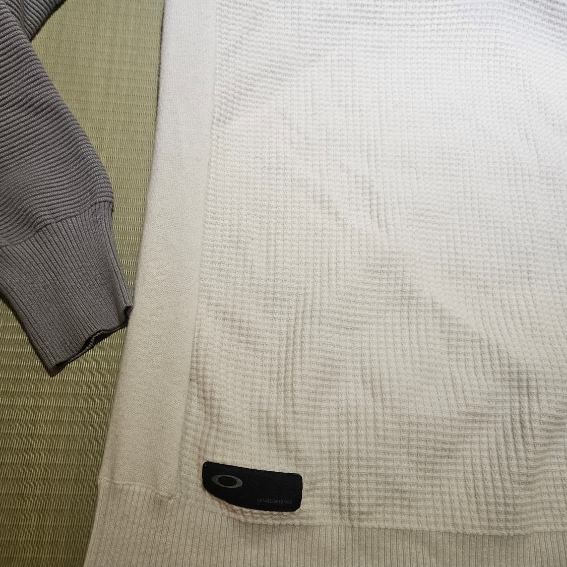 오클리 반집업 와플 니트 상품이미지2