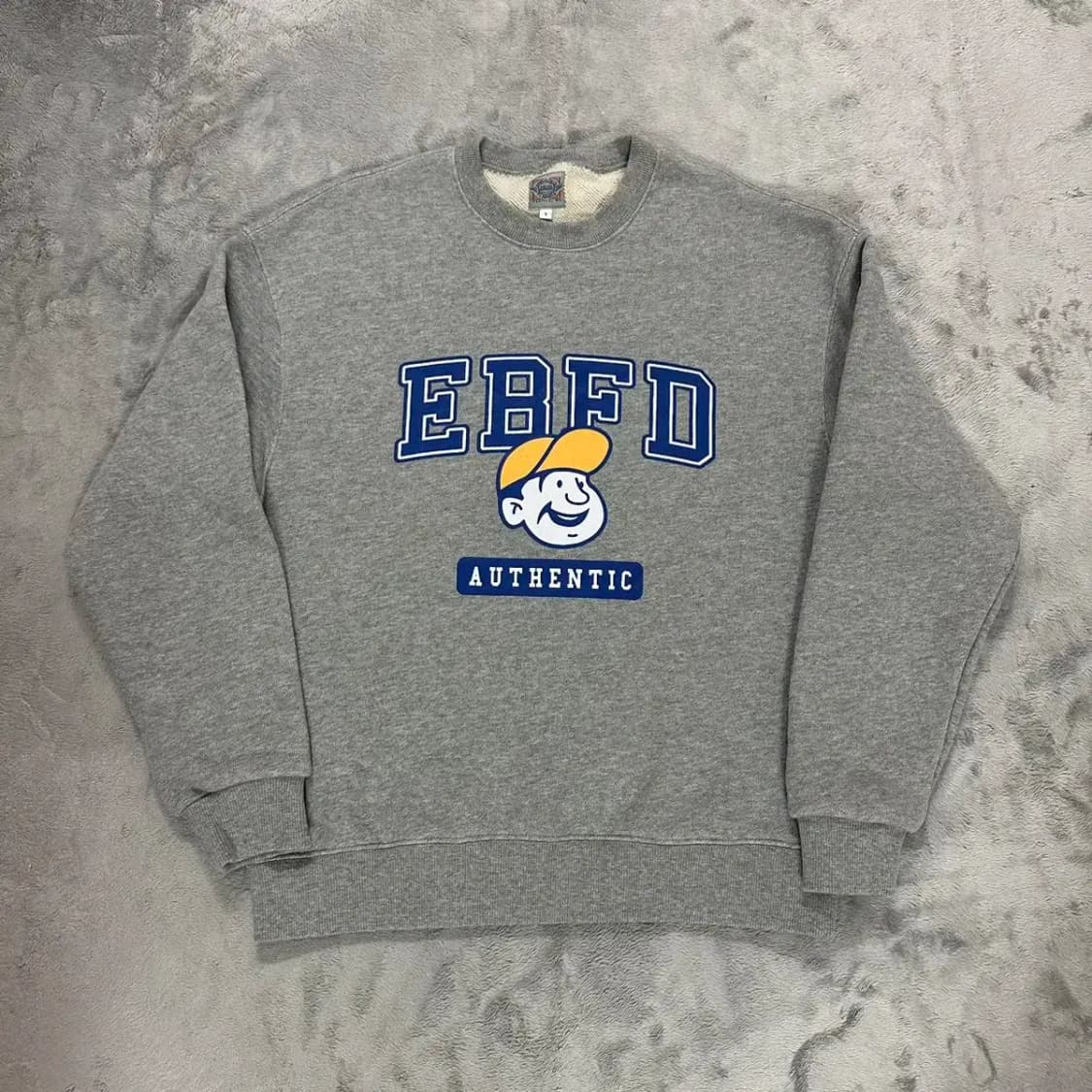 이벳필드 라운드 맨투맨 S 상품이미지2