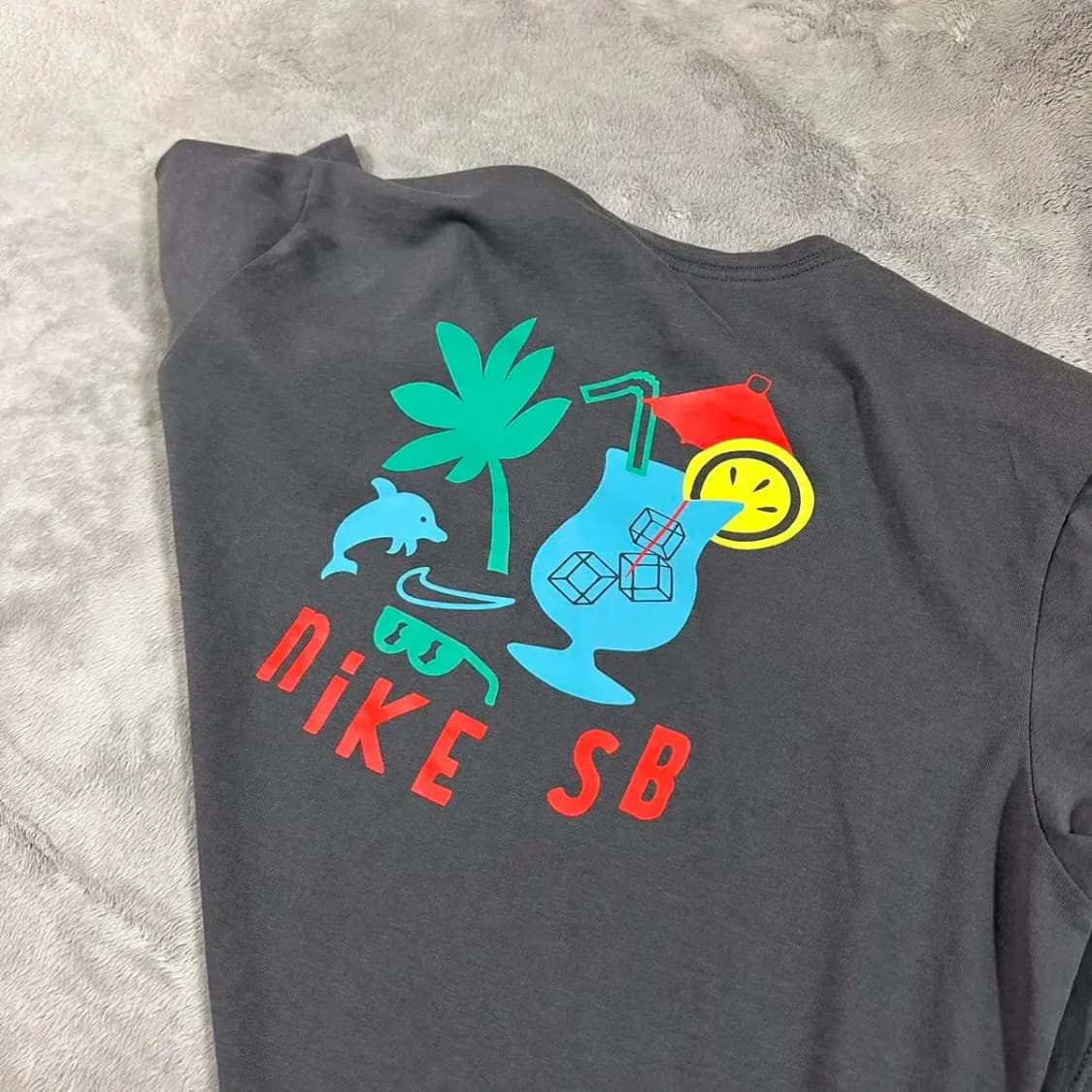 나이키SB 라운드 반팔 L 상품이미지4
