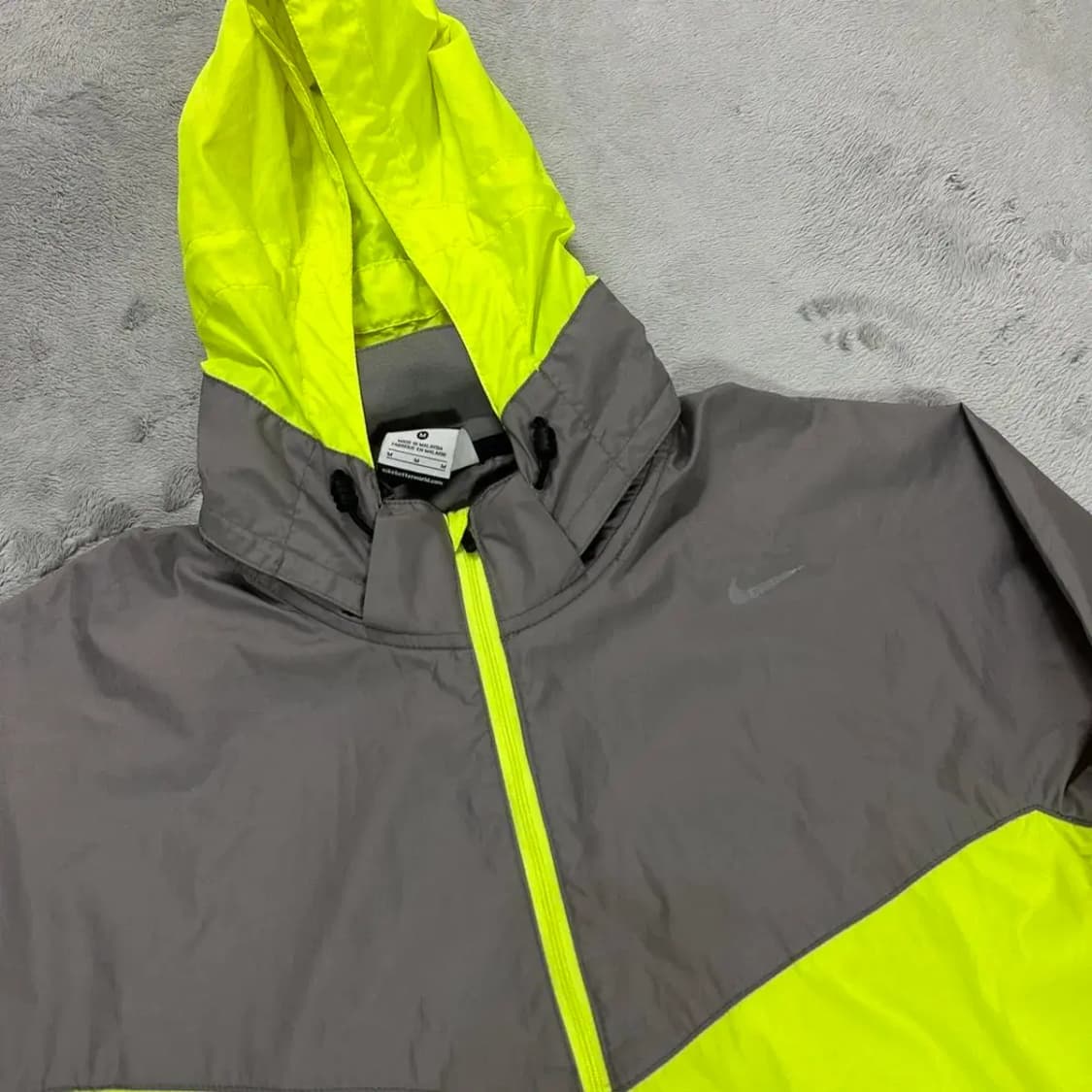 나이키 러닝 바람막이 M 상품이미지3