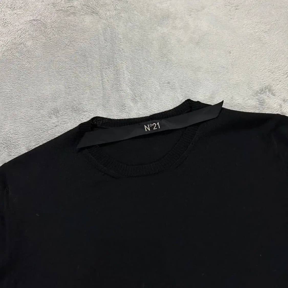 (새상품 급) N21 라운드 니트 남성 50사이즈 상품이미지3