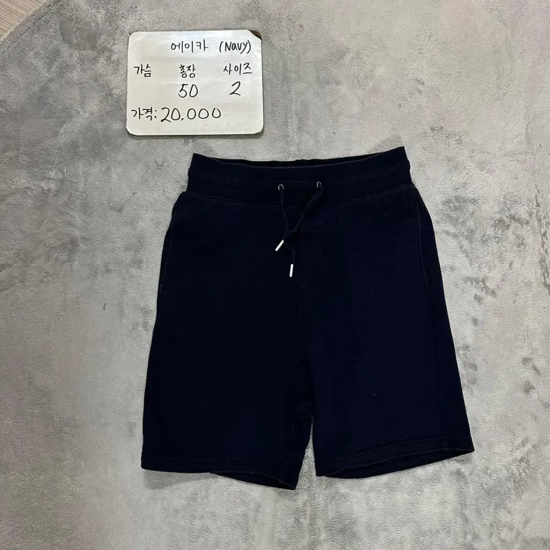 에이카 화이트 밴딩 반바지 2사이즈 상품이미지1