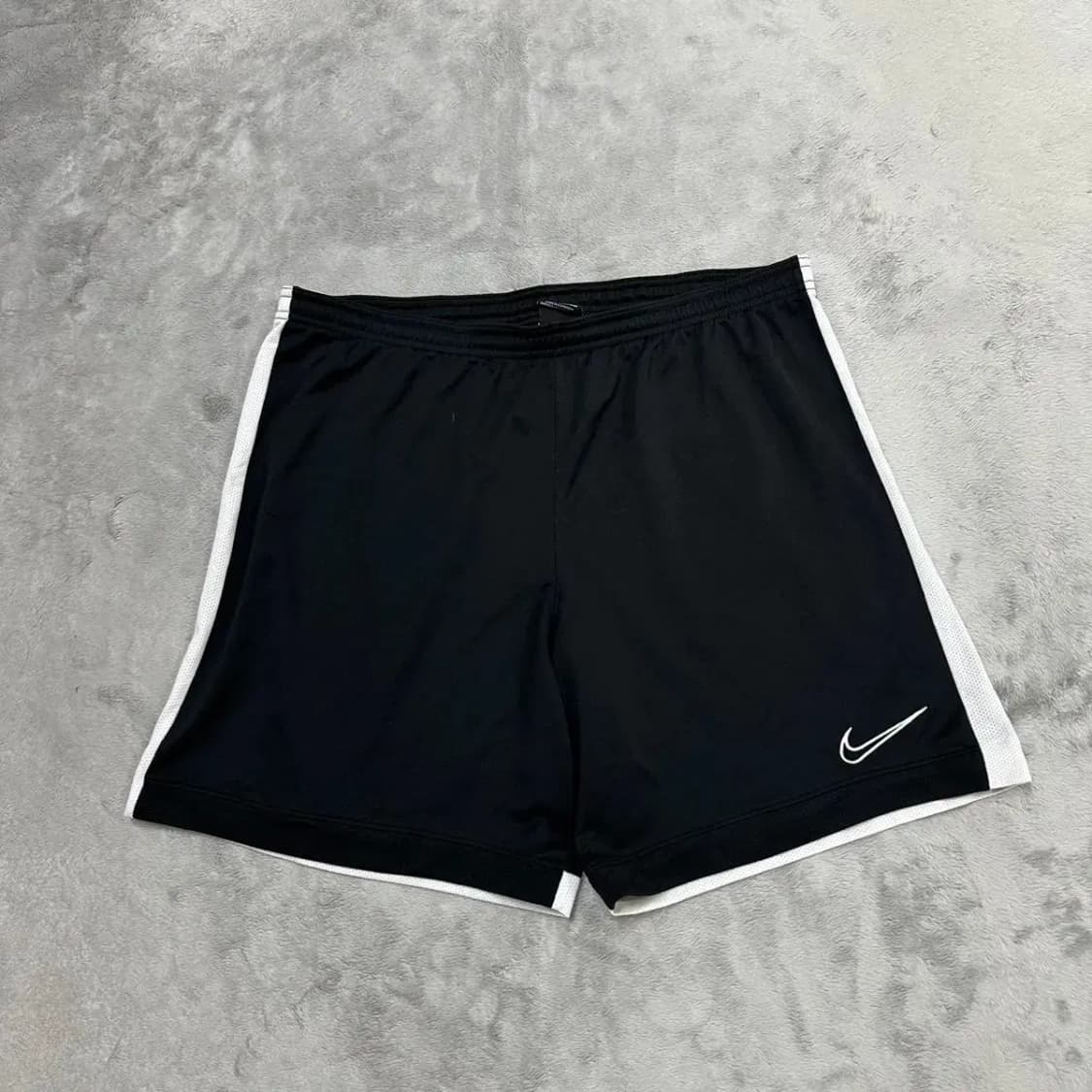 나이키 드라이핏 트레이닝 반바지 XL 상품이미지2