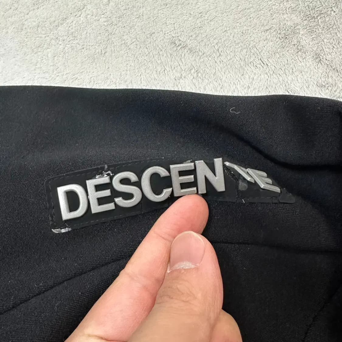 데상트 트레이닝 집업 L 상품이미지4