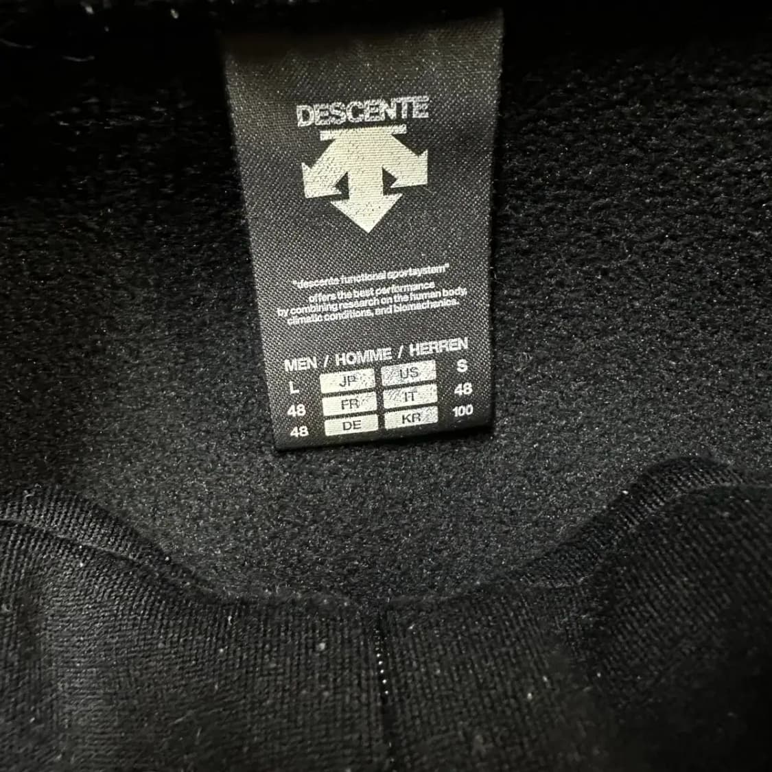 데상트 트레이닝 집업 L 상품이미지5