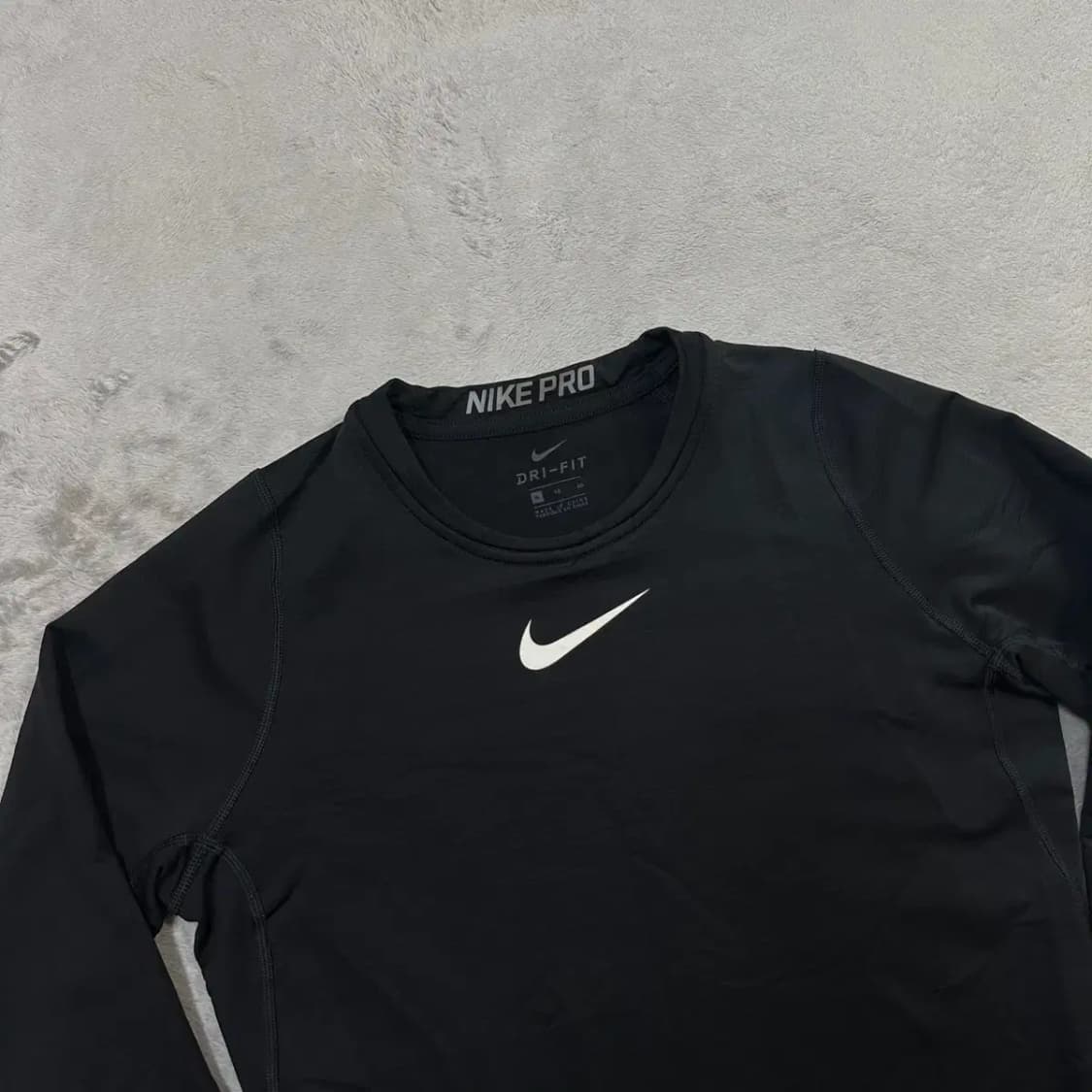 (새상품 급) 나이키 프로 트레이닝 긴팔 XL 상품이미지3