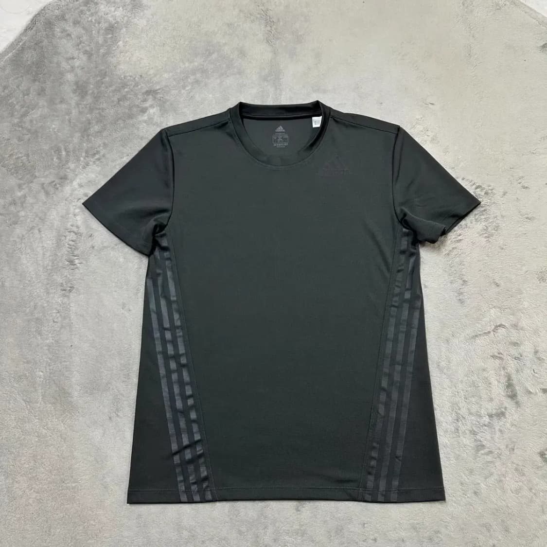 아디다스 기능성 반팔 XL 상품이미지2