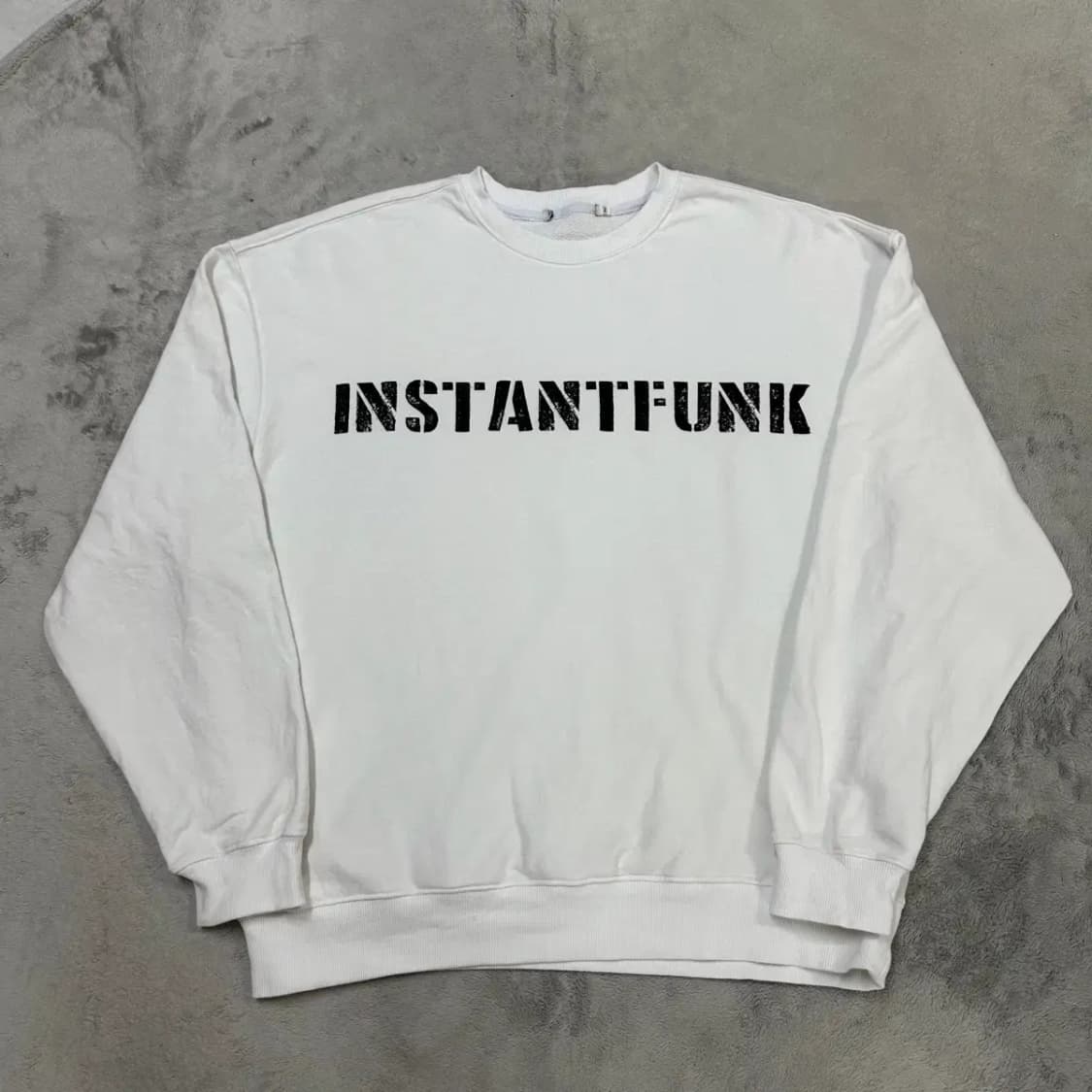 인스턴트펑크 라운드 맨투맨 2사이즈 상품이미지2