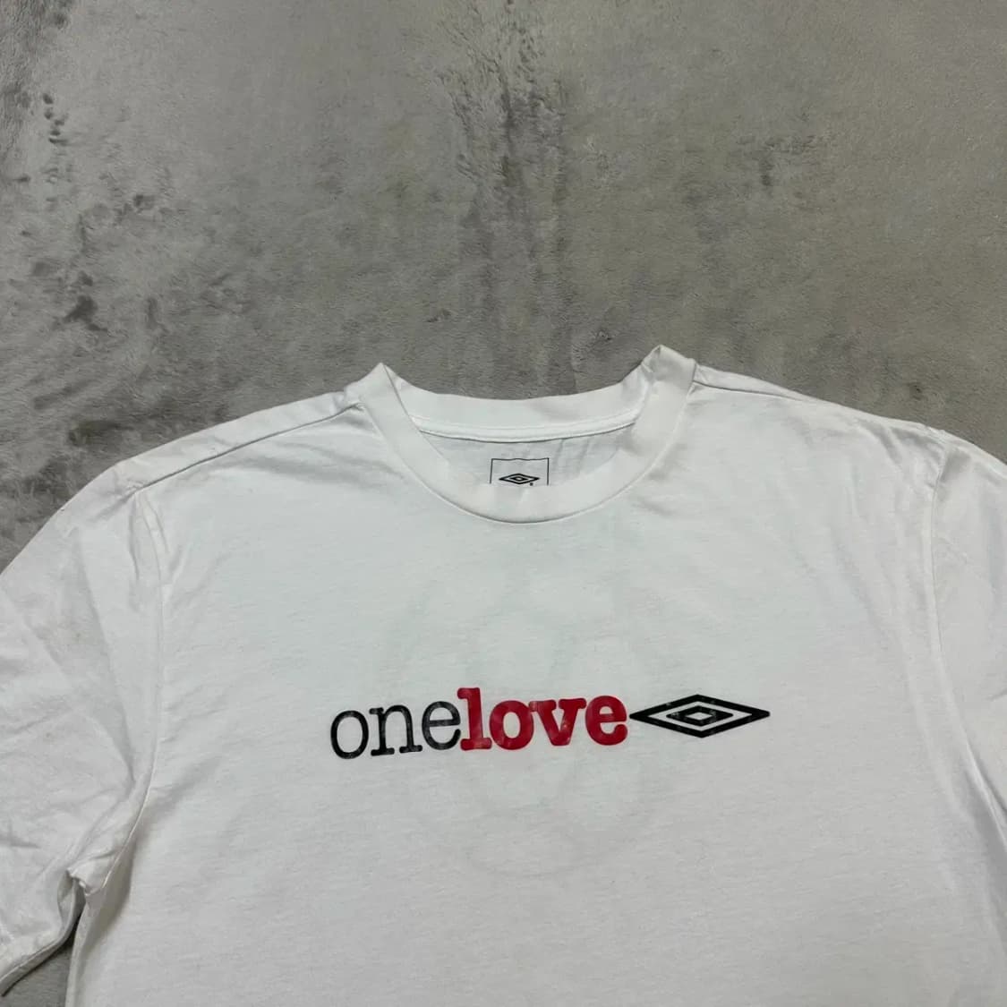 엄브로 라운드 반팔 M 상품이미지3