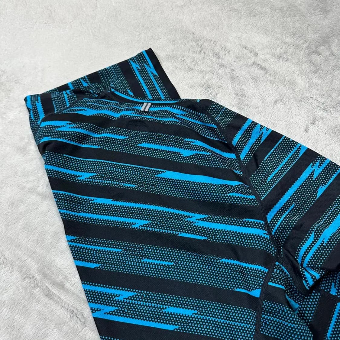 나이키 러닝 기능성 반팔 M 상품이미지4