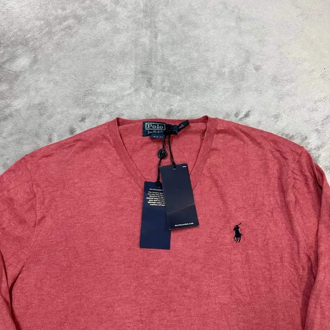 (새상품) 폴로 V넥 니트 S 상품이미지3