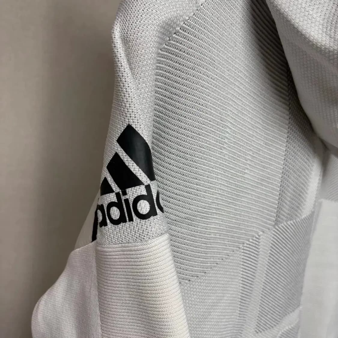 아디다스 ZNE 니트 후드집업 여성S 상품이미지5