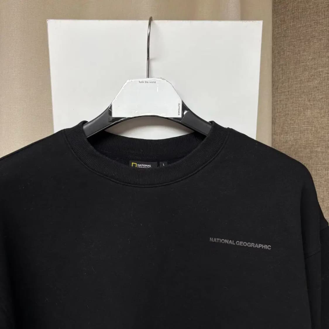 내셔널지오그래픽 라운드 맨투맨 L 상품이미지5