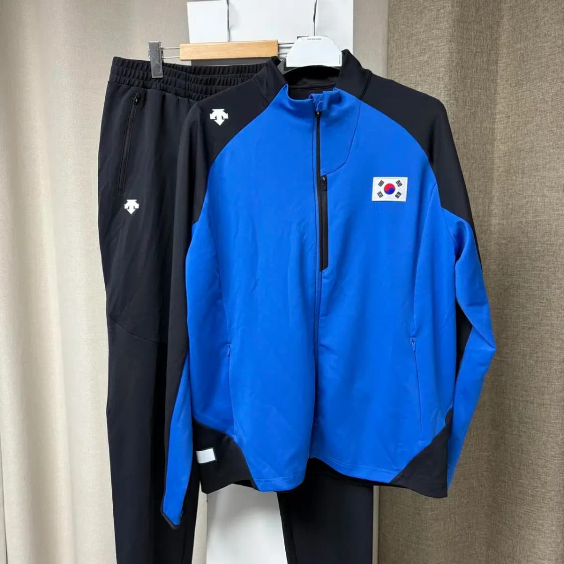 (새상품 급) 데상트 국대 트레이닝 세트 3XL 상품이미지1