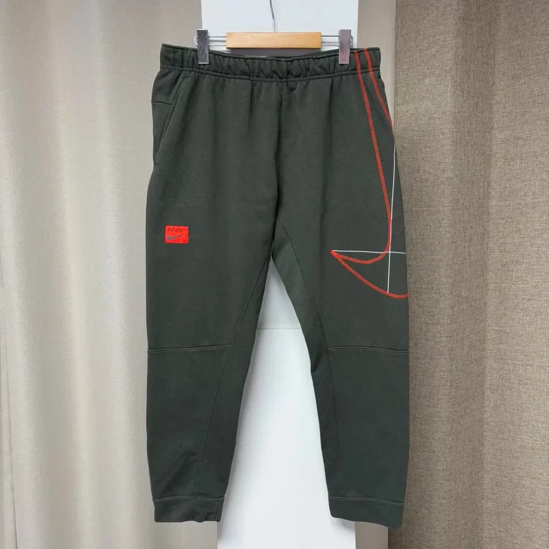 나이키 테이퍼드 트레이닝 조거팬츠 XL 상품이미지1