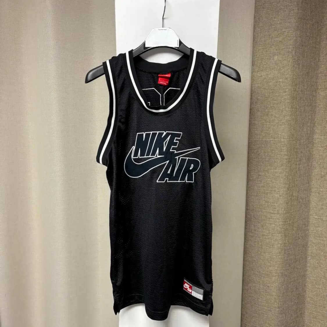 나이키 에어 민소매 나시 S 상품이미지1