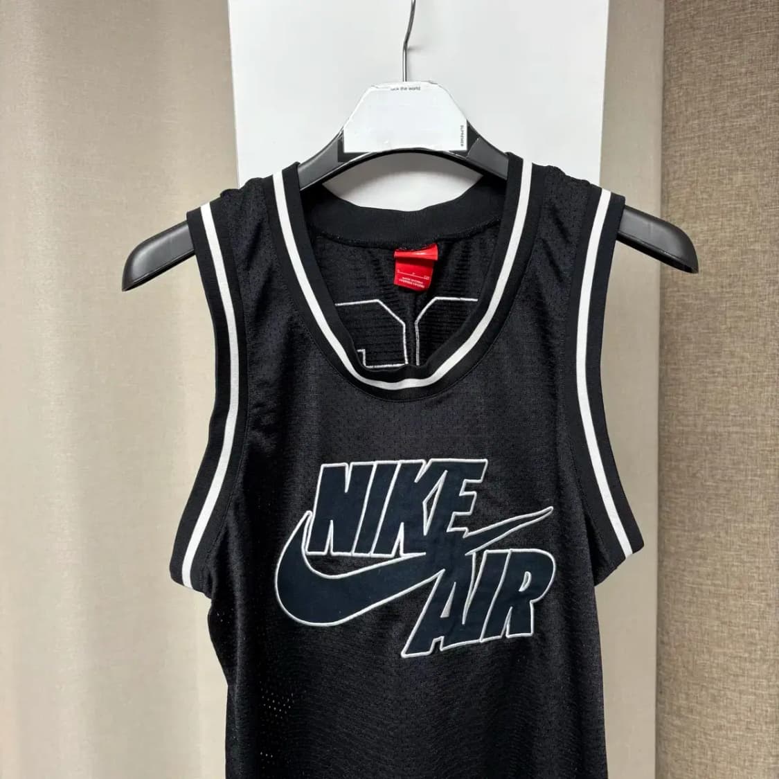 나이키 에어 민소매 나시 S 상품이미지3