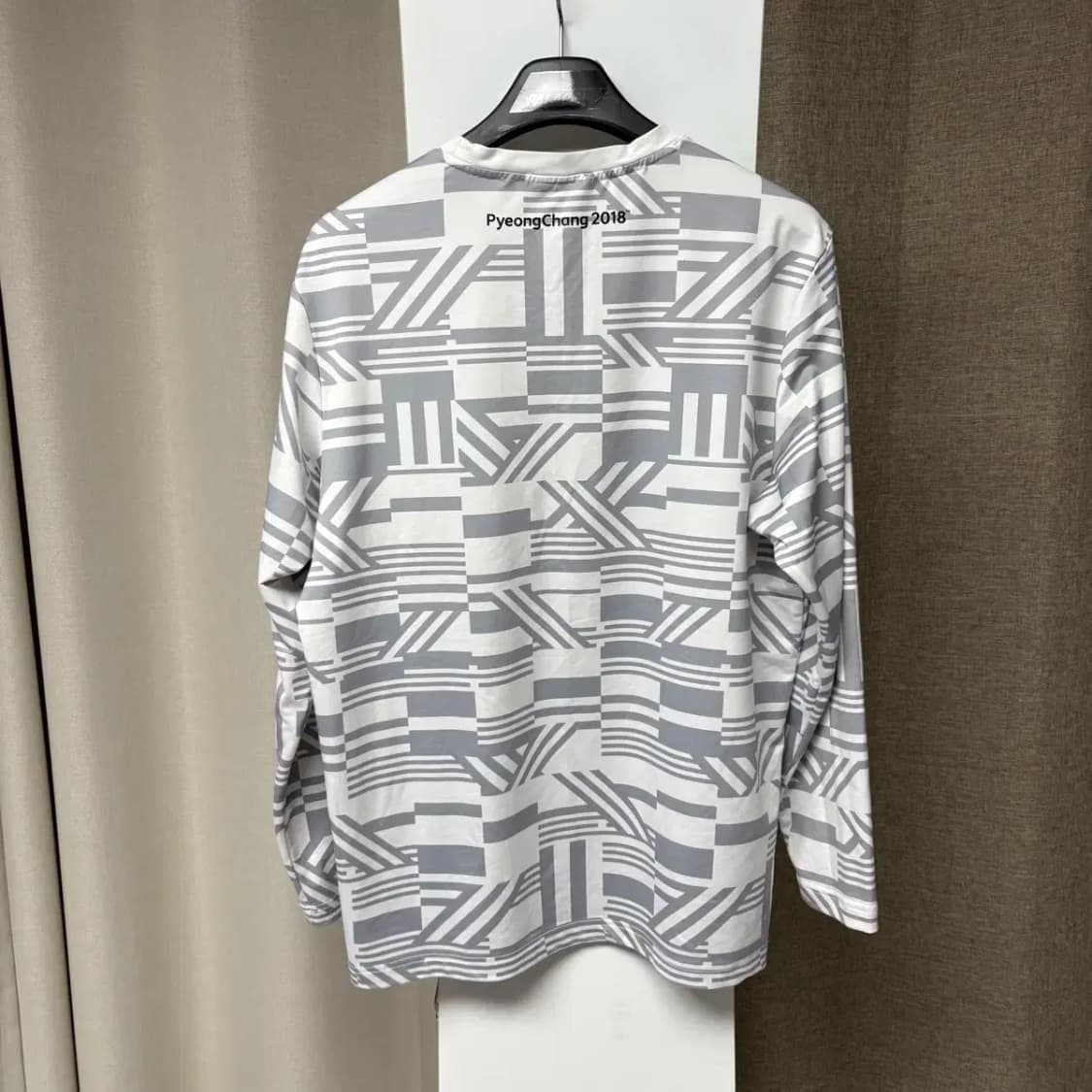 노스페이스 평창 올림픽 트레이닝 긴팔 105 상품이미지5