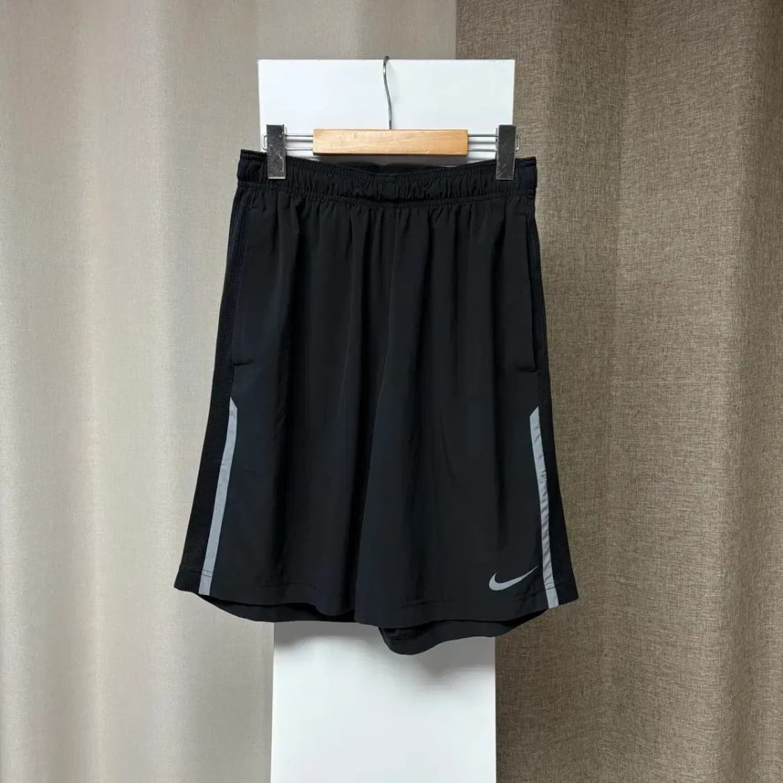 나이키 우븐 반바지 M 상품이미지1