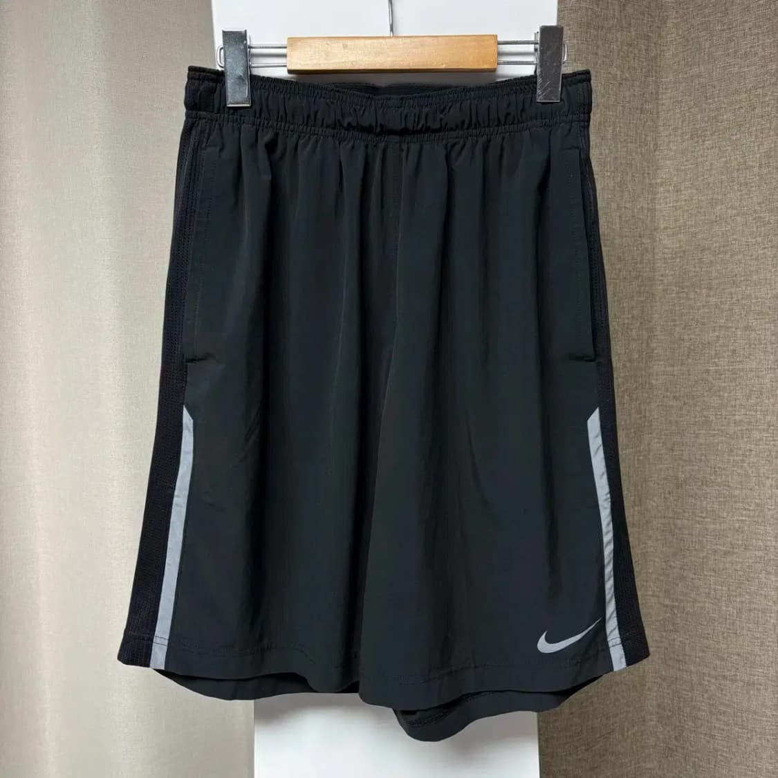 나이키 우븐 반바지 M 상품이미지3