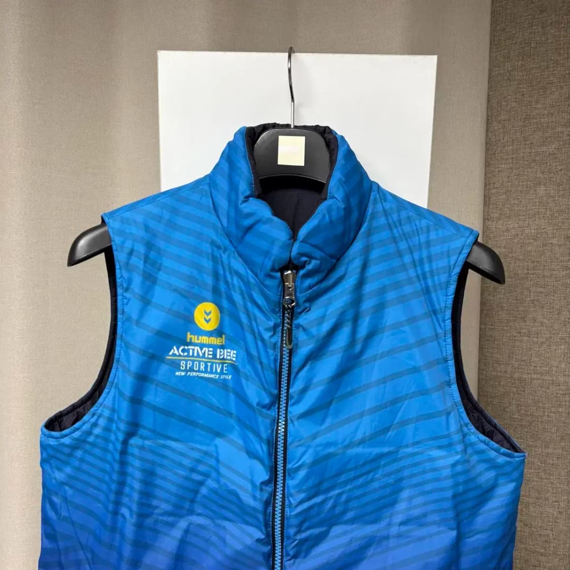 험멜 양면 패딩 조끼 M 상품이미지3