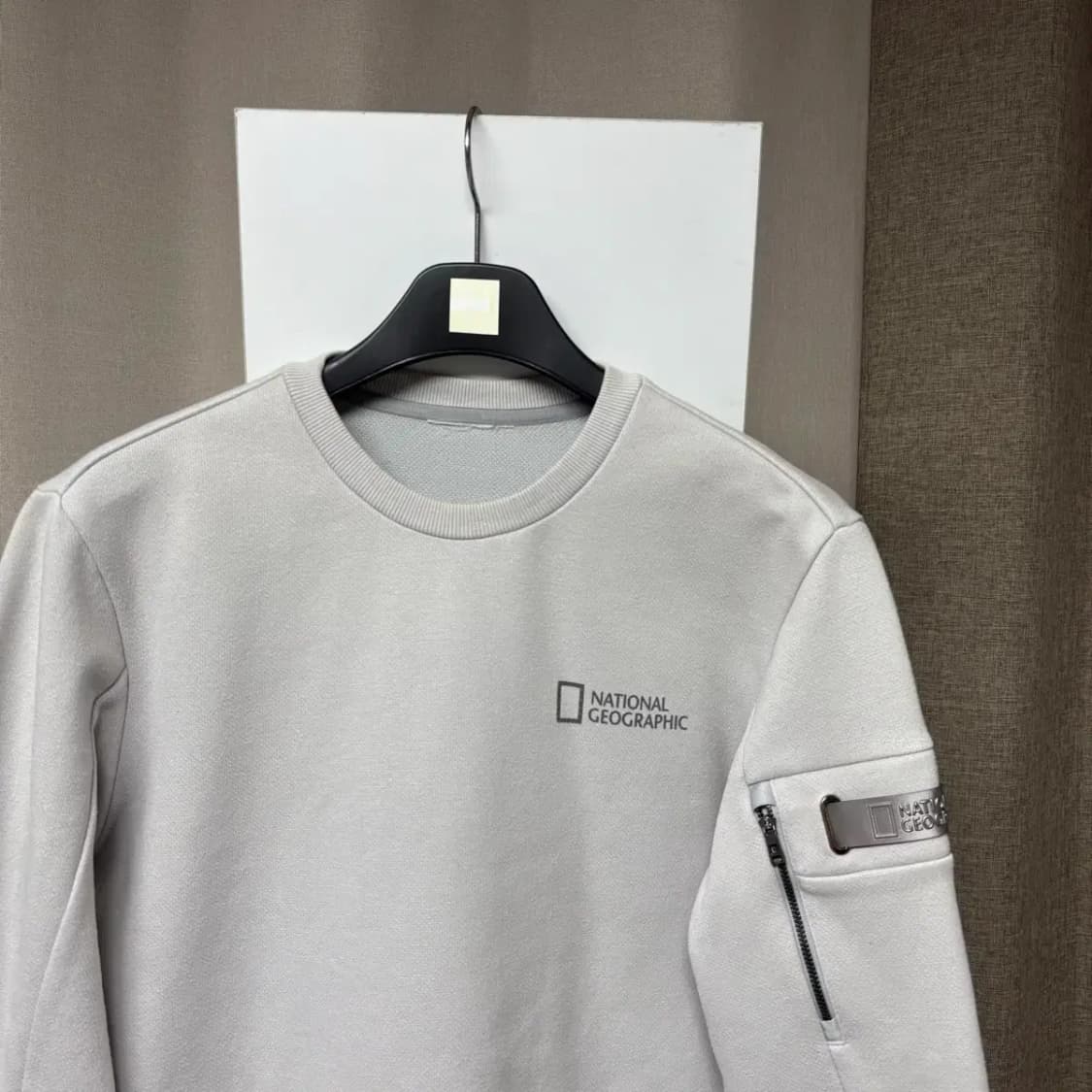 내셔널지오그래픽 라운드 맨투맨 M 상품이미지3