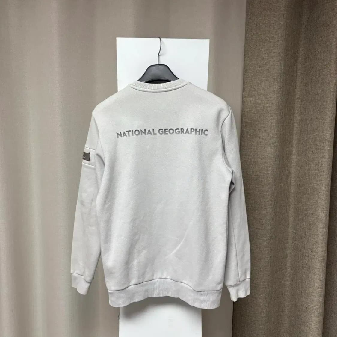 내셔널지오그래픽 라운드 맨투맨 M 상품이미지4