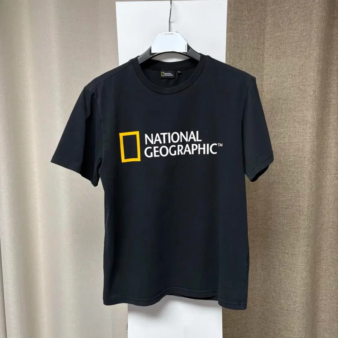 내셔널지오그래픽 라운드 반팔 XL 상품이미지1