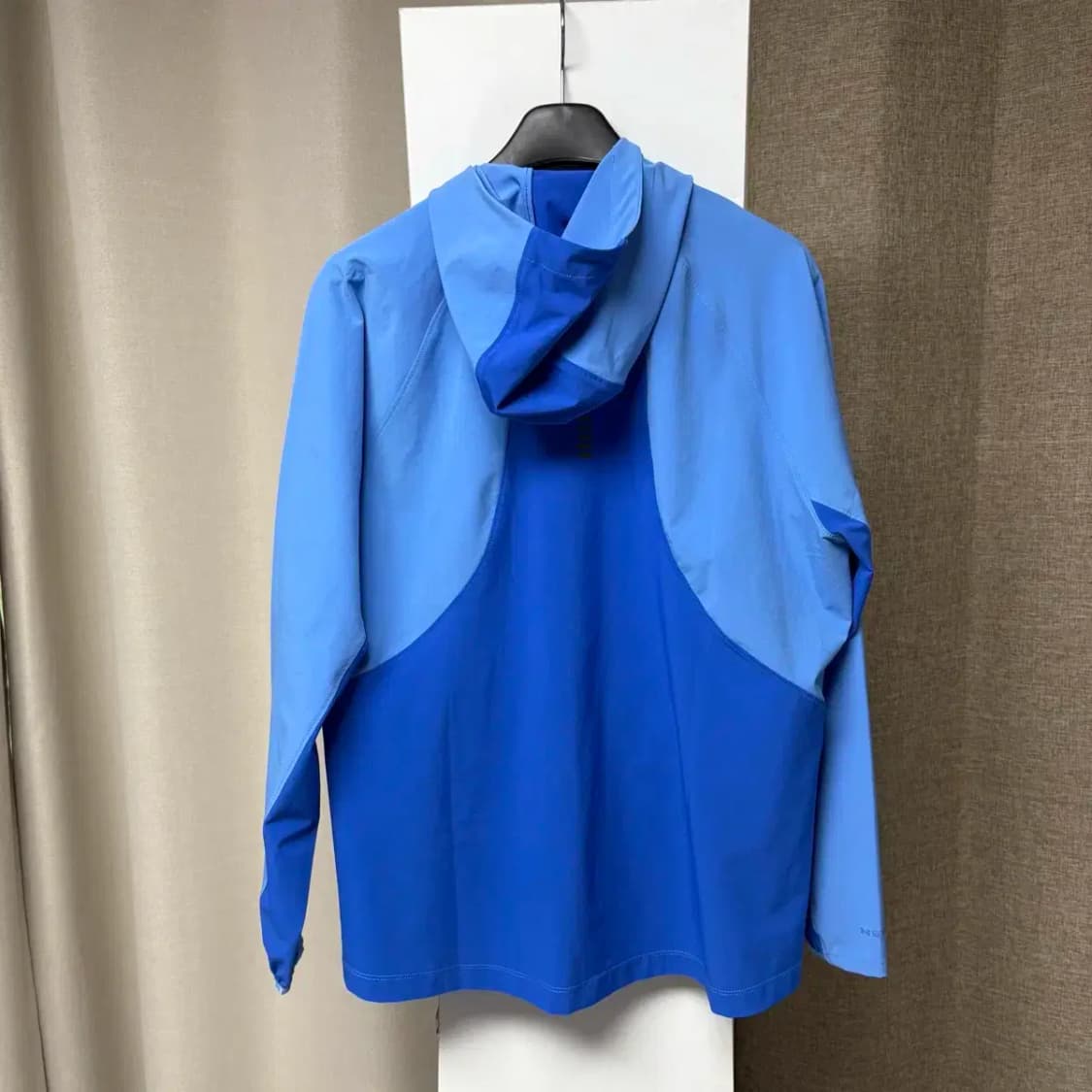 언더아머 바람막이 자켓 XL 상품이미지4