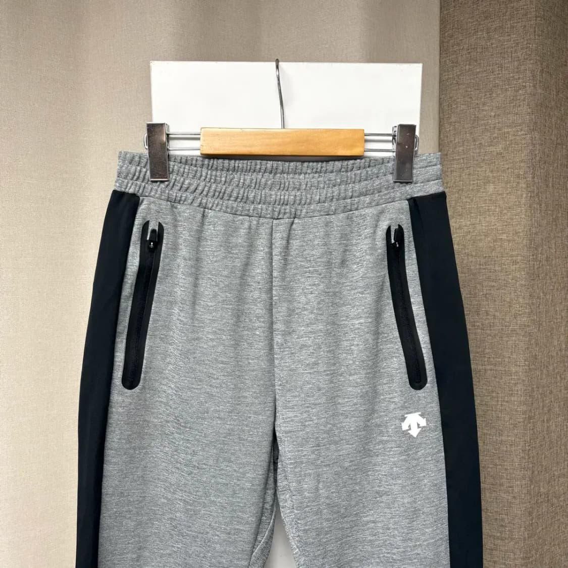 데상트 트레이닝 조거팬츠 M 상품이미지3