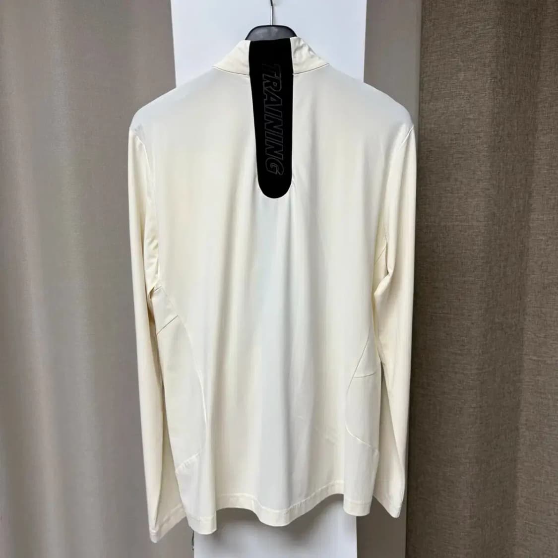 르꼬끄 경량 트레이닝 집업 L 상품이미지5