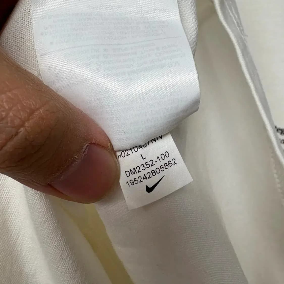 나이키 라운드 반팔 L 상품이미지6