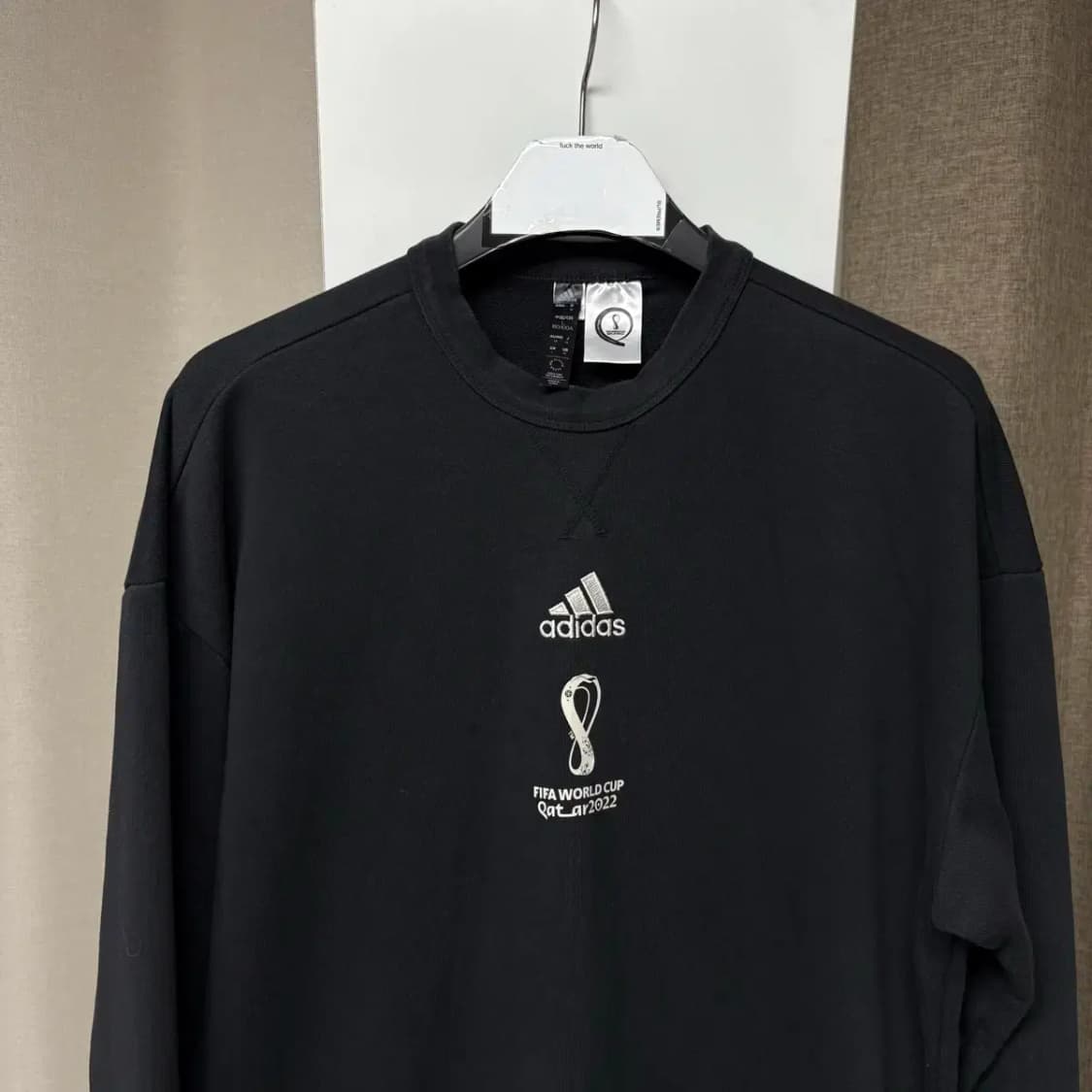 아디다스 카타르 월드컵 맨투맨 L 상품이미지3