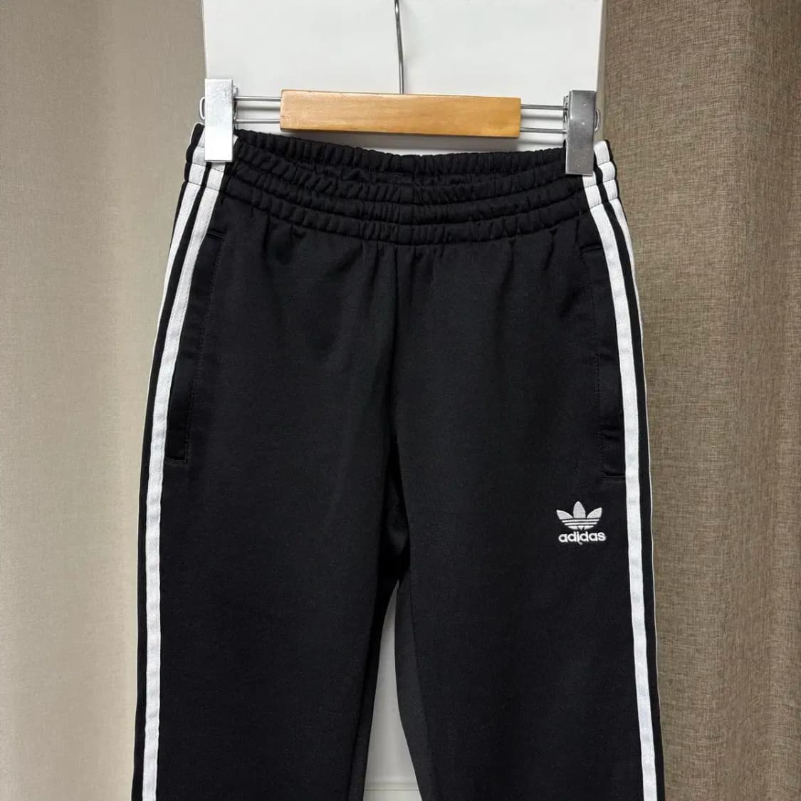 아디다스 슈퍼스타 트랙팬츠 XS 상품이미지3